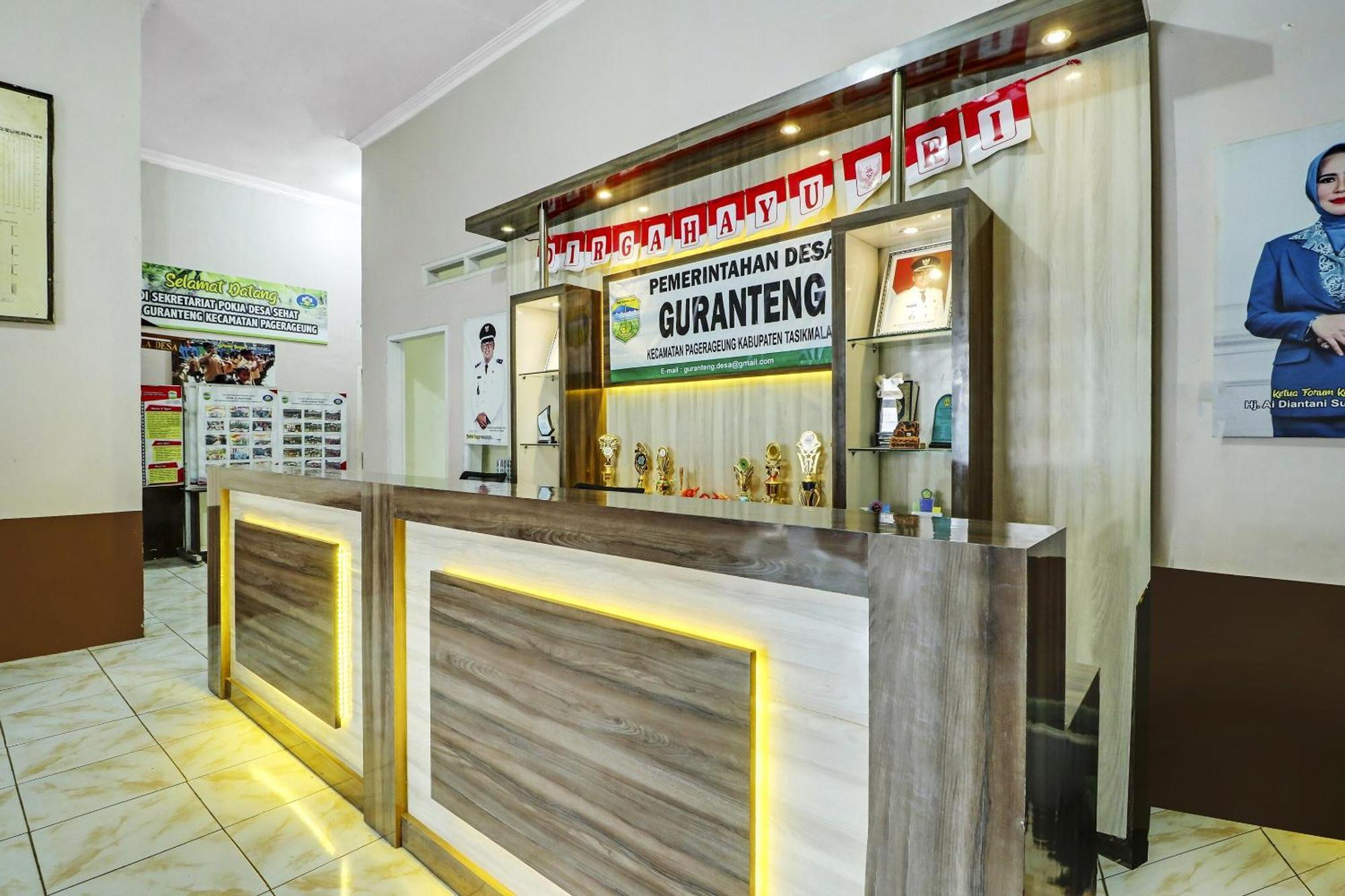 Oyo Homes 90956 Desa Wisata Guranteng Pendjalu 外观 照片