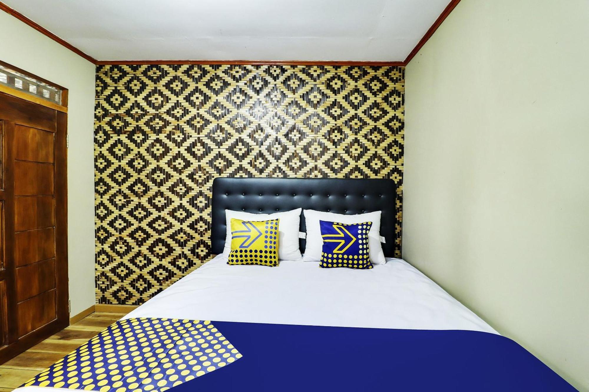 Oyo Homes 90956 Desa Wisata Guranteng Pendjalu 外观 照片