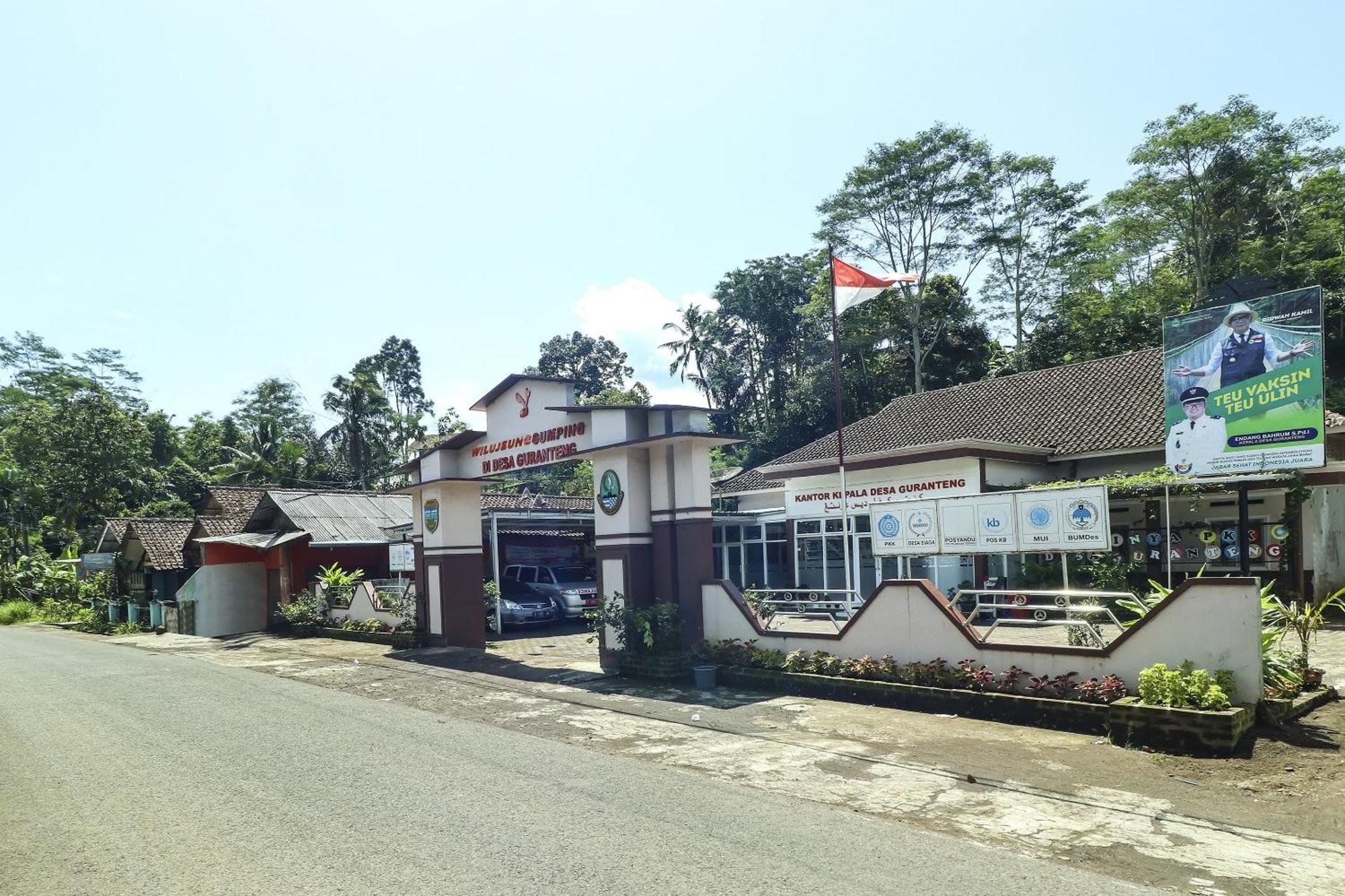Oyo Homes 90956 Desa Wisata Guranteng Pendjalu 外观 照片